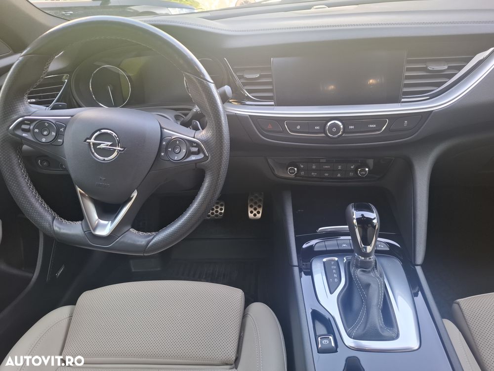 Opel Insignia - 17