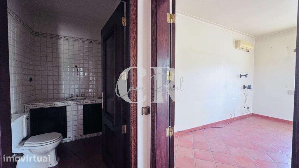 Extraordinária moradia com 700m2 de área bruta de construção. - Grande imagem: 3/60