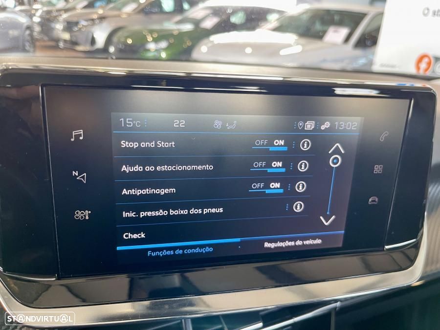 Peugeot 2008 1.2 PureTech Active Pack EAT8 - 21