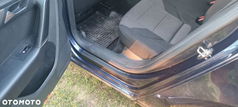 Volkswagen Passat 2.0 TDI DPF Comfortline - 17