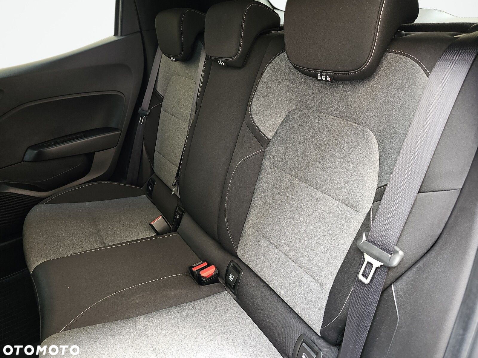Renault Clio - 25