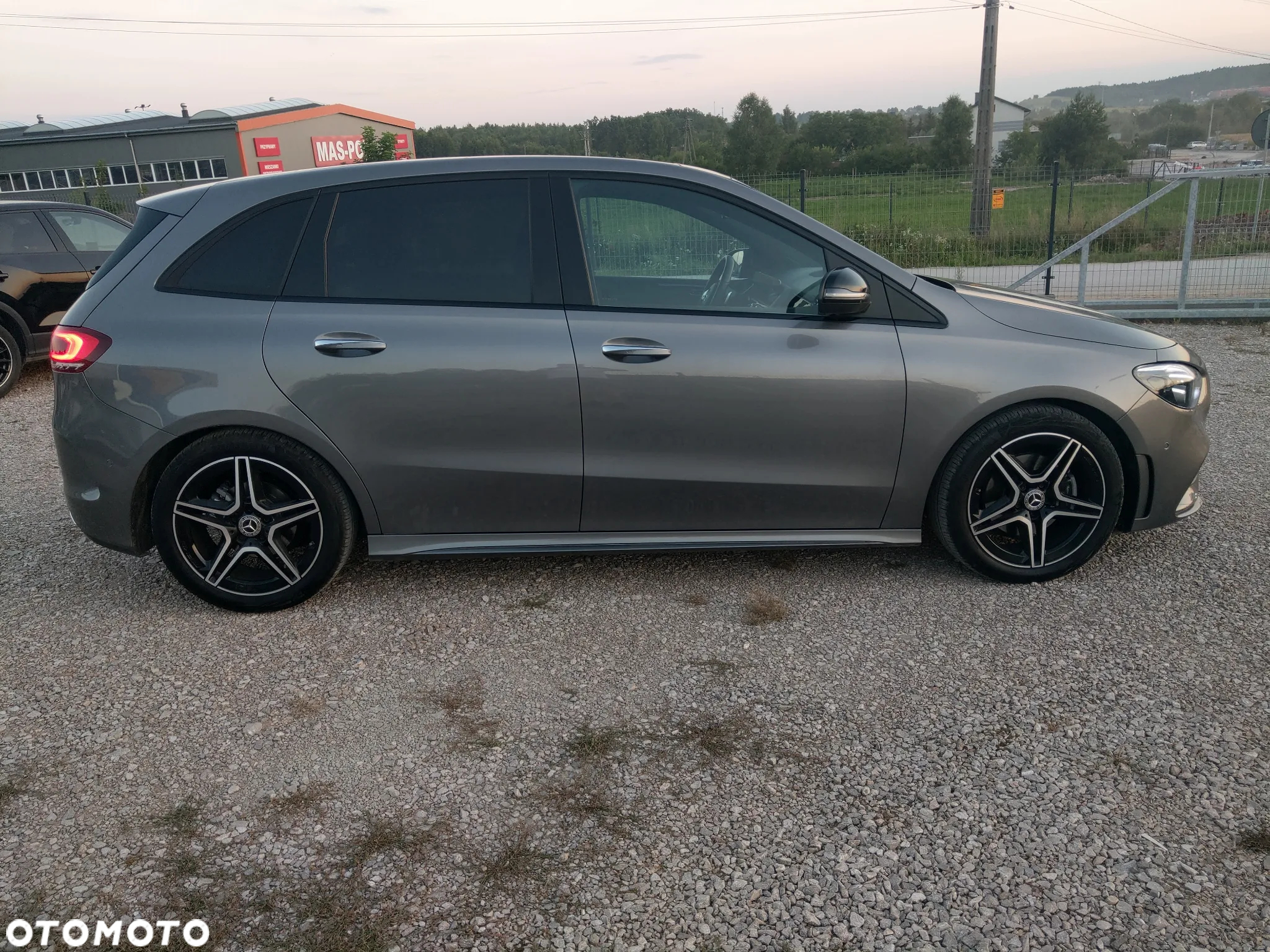 Mercedes-Benz Klasa B 200 d AMG Line 8G-DCT - 7