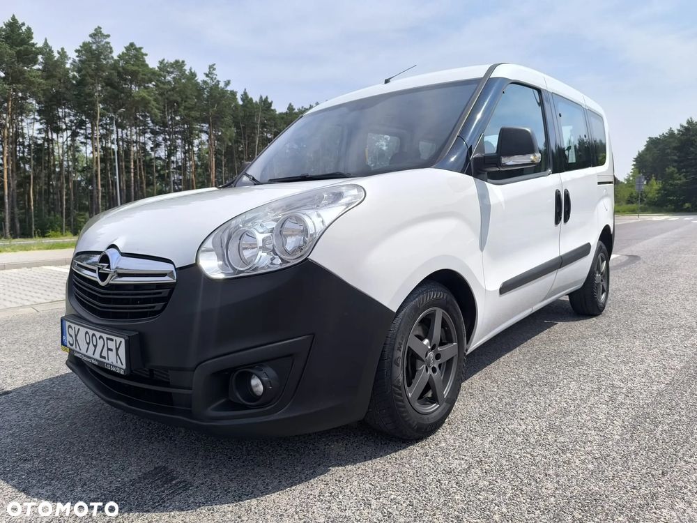 Opel Combo 1.6 CDTI Cosmo - 27