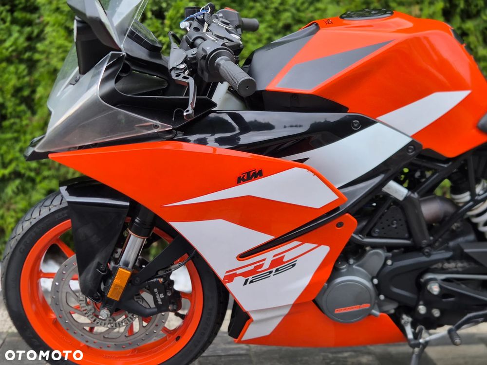 KTM RC 125 - 13