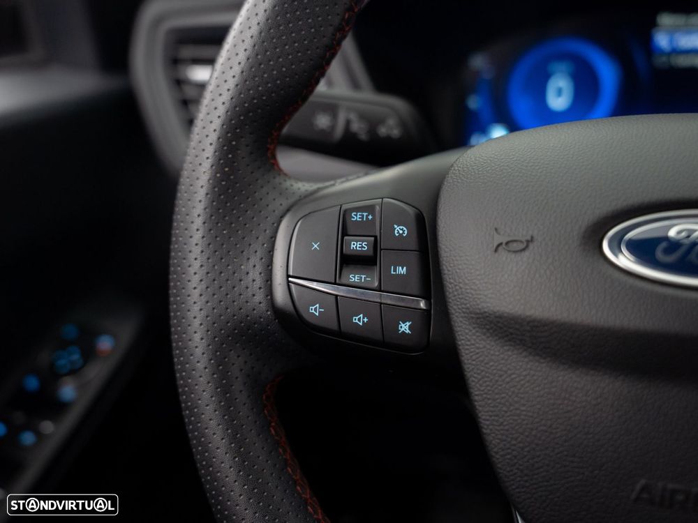 Ford Kuga 2.5 PHEV ST-Line X - 24