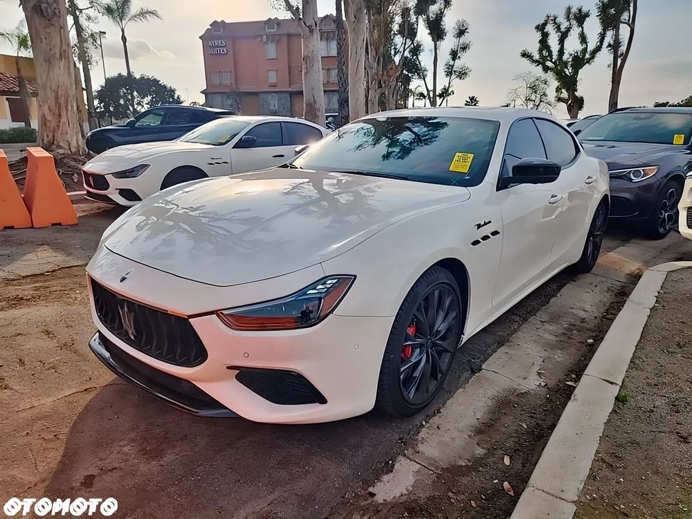 Maserati Ghibli Modena - 1