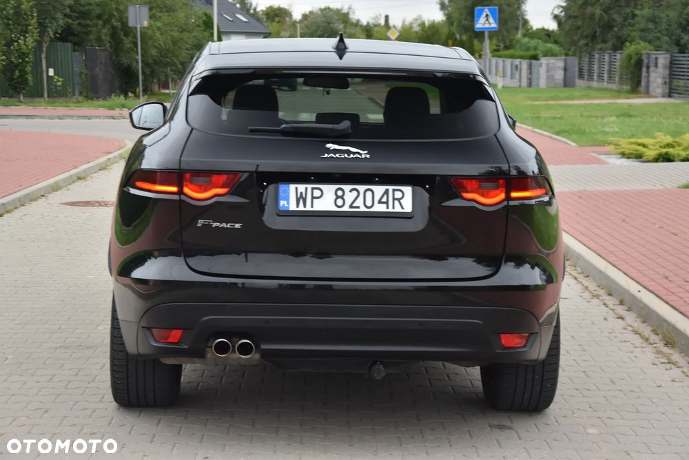 Jaguar F-Pace 2.0 i4D AWD R-Sport - 8