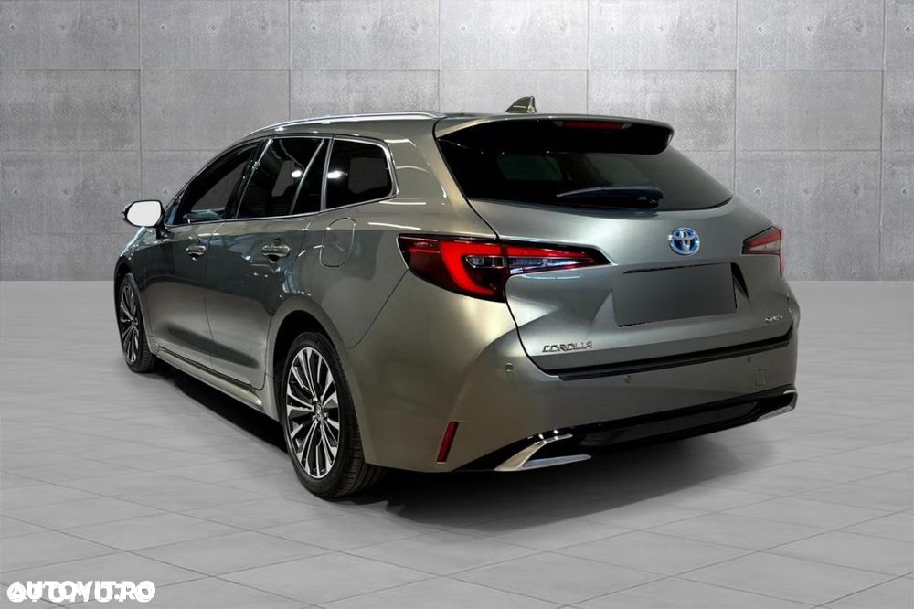 Toyota Corolla 1.8 HSD Exclusive - 3