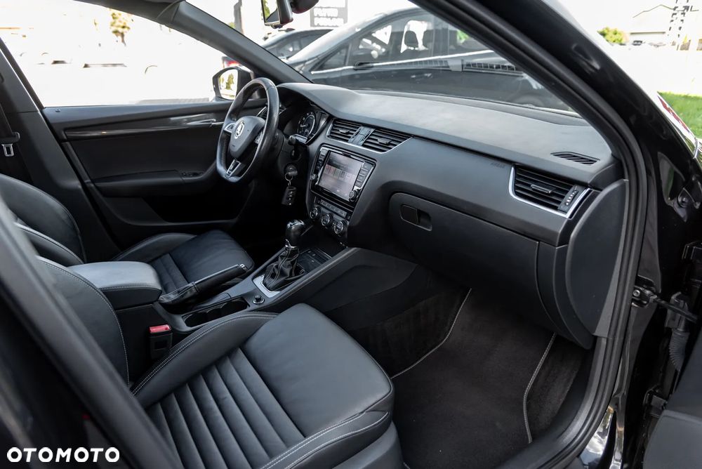 Skoda Octavia 2.0 TSI (Green tec) DSG RS - 37