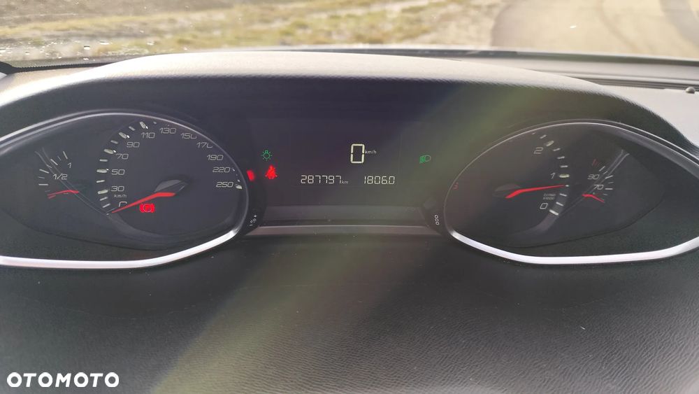 Peugeot 308 1.6 HDi Active - 17