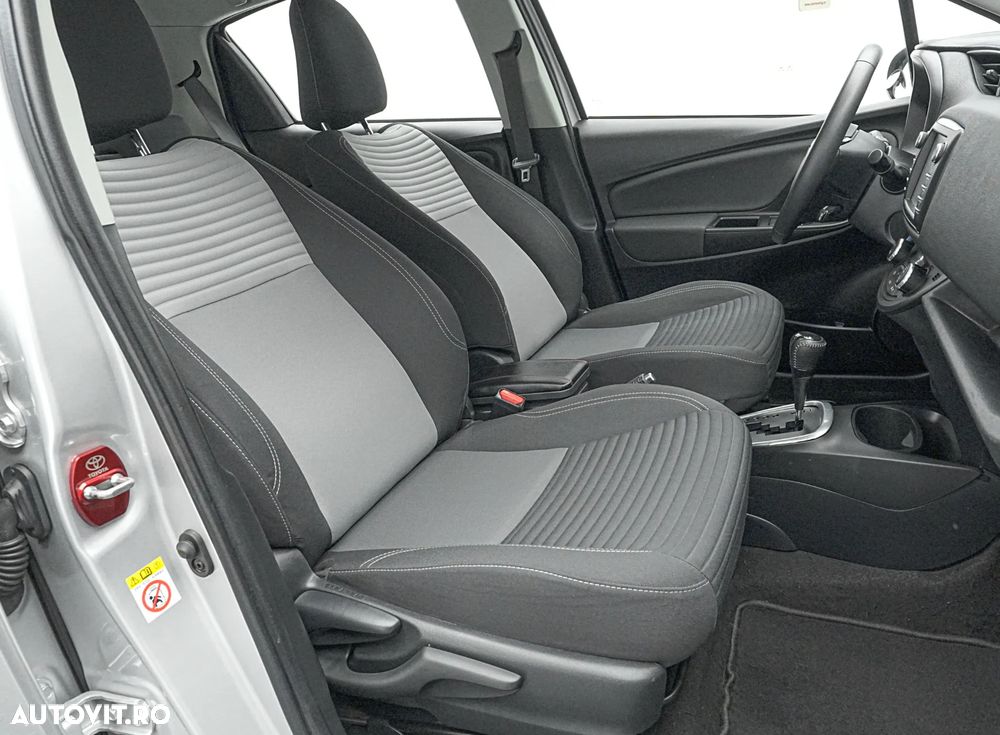 Toyota Yaris 1.5 VVT-i HSD Dynamic - 15
