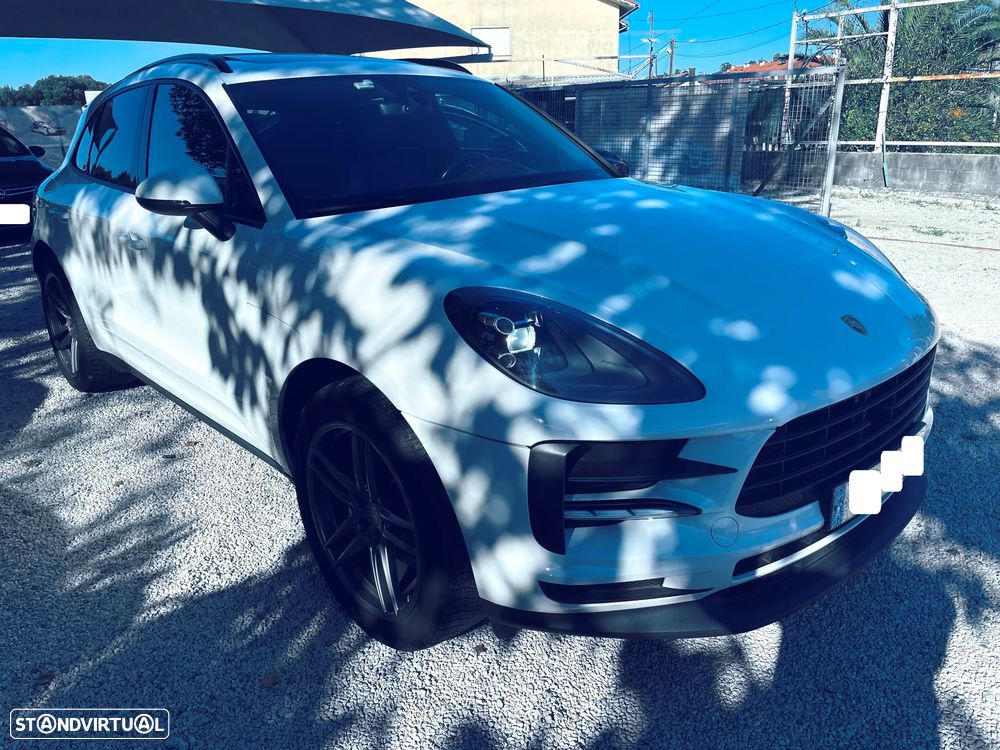 Porsche Macan - 24