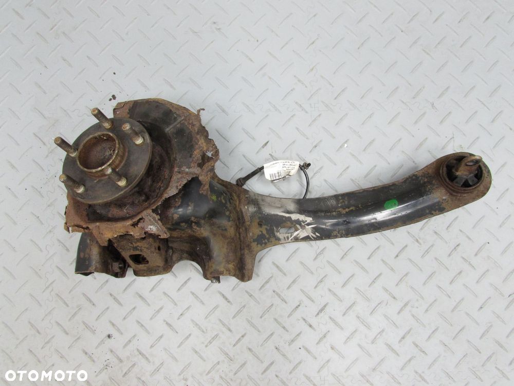 VOLVO C30 S40 V50 C70 06-13 PIASTA ZWROTNICA WAHACZ TYL PRAWY 3M51-5A968-AJ - 2