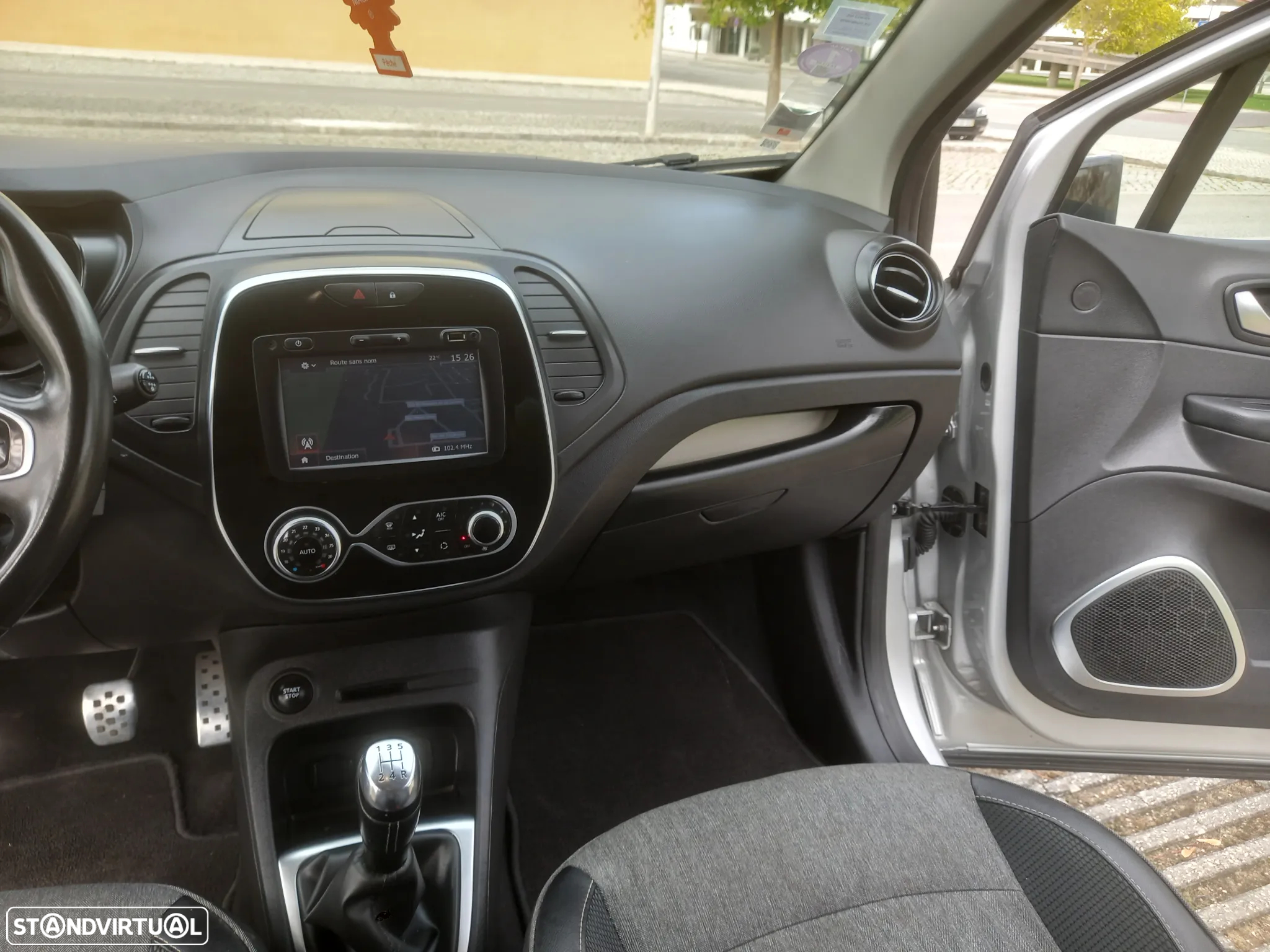 Renault Captur 0.9 TCE Exclusive - 15