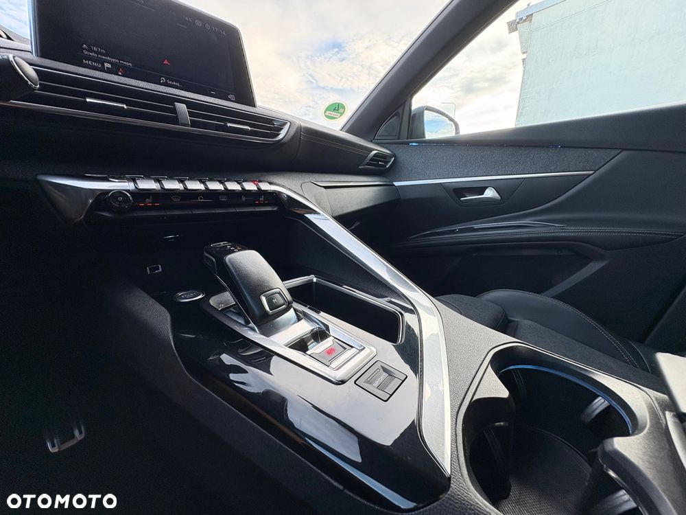 Peugeot 5008 BlueHDi 120 EAT6 Allure - 29