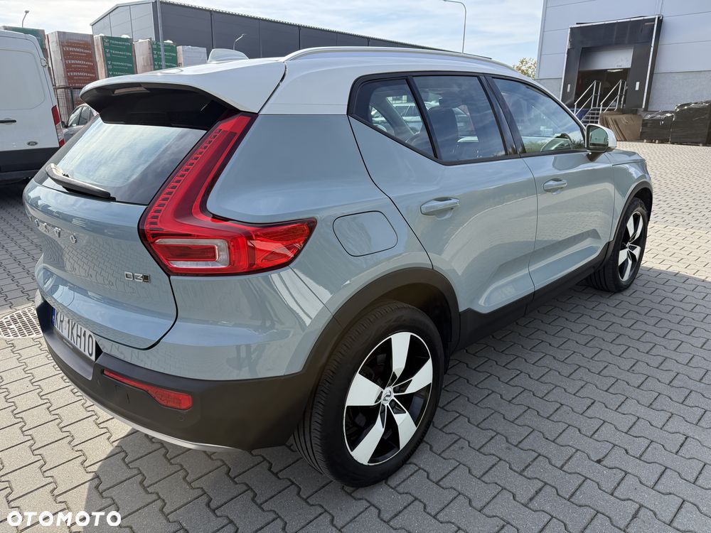 Volvo XC 40 D3 AWD Momentum Pro - 3