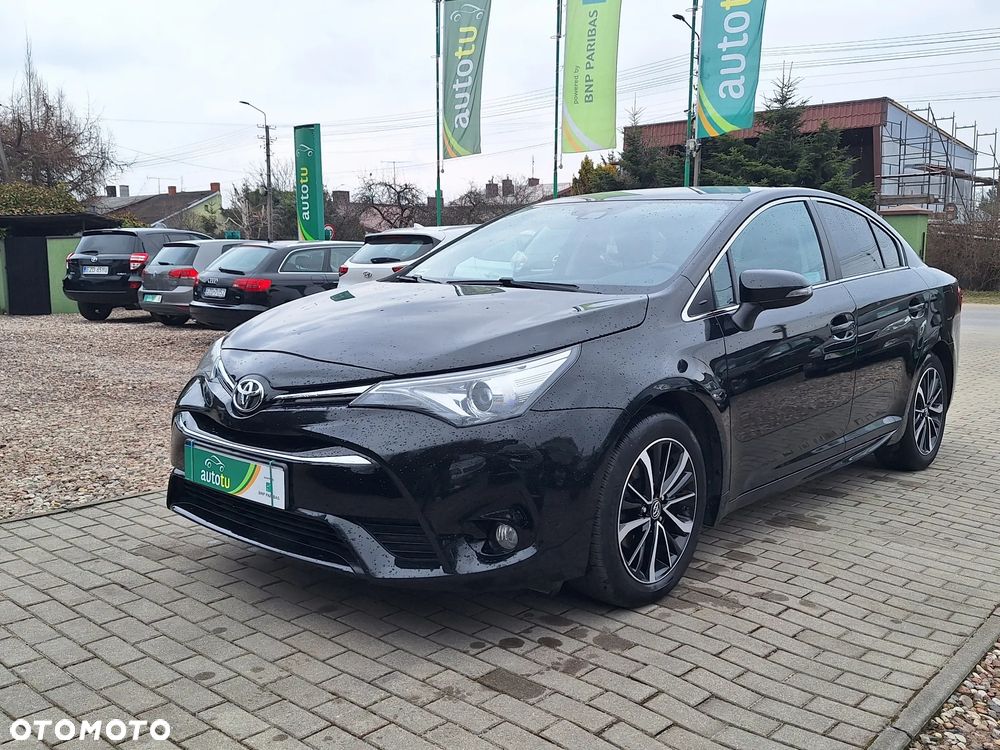 Toyota Avensis 1.8 Premium MS - 16