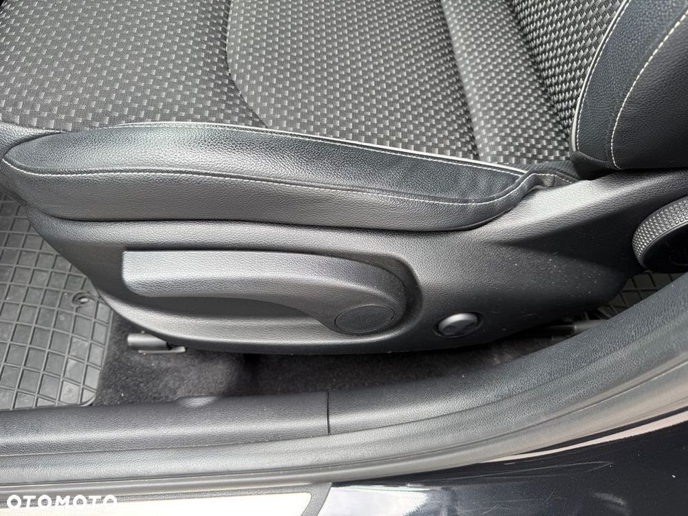 Kia Ceed 1.6 GDI PHEV L Business Line DCT - 19