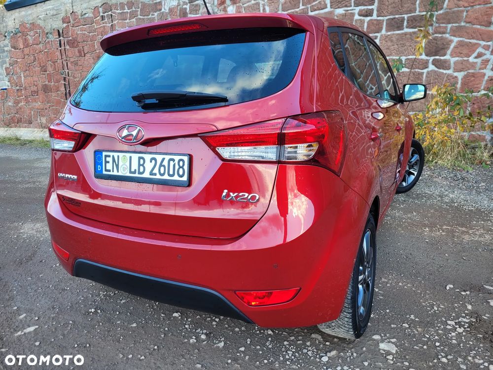 Hyundai ix20 1.4 blue YES - 11