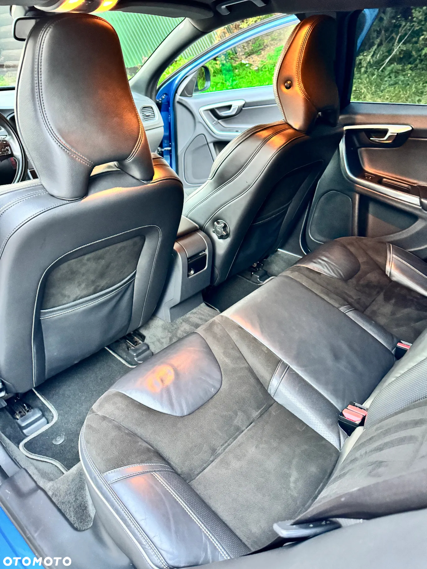 Volvo V60 D3 R-Design - 8