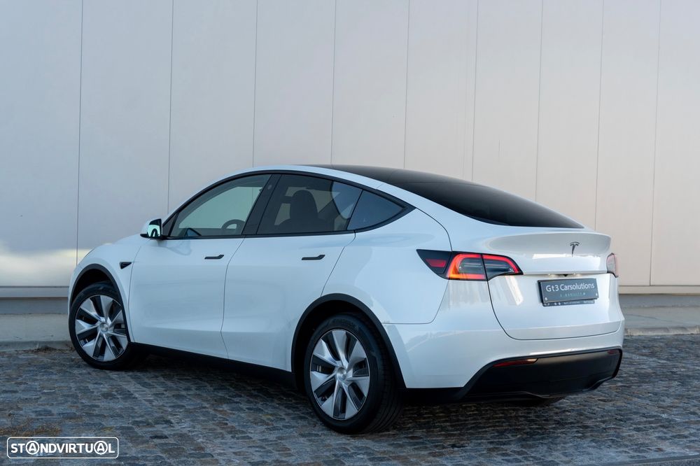 Tesla Model Y Standard - 8