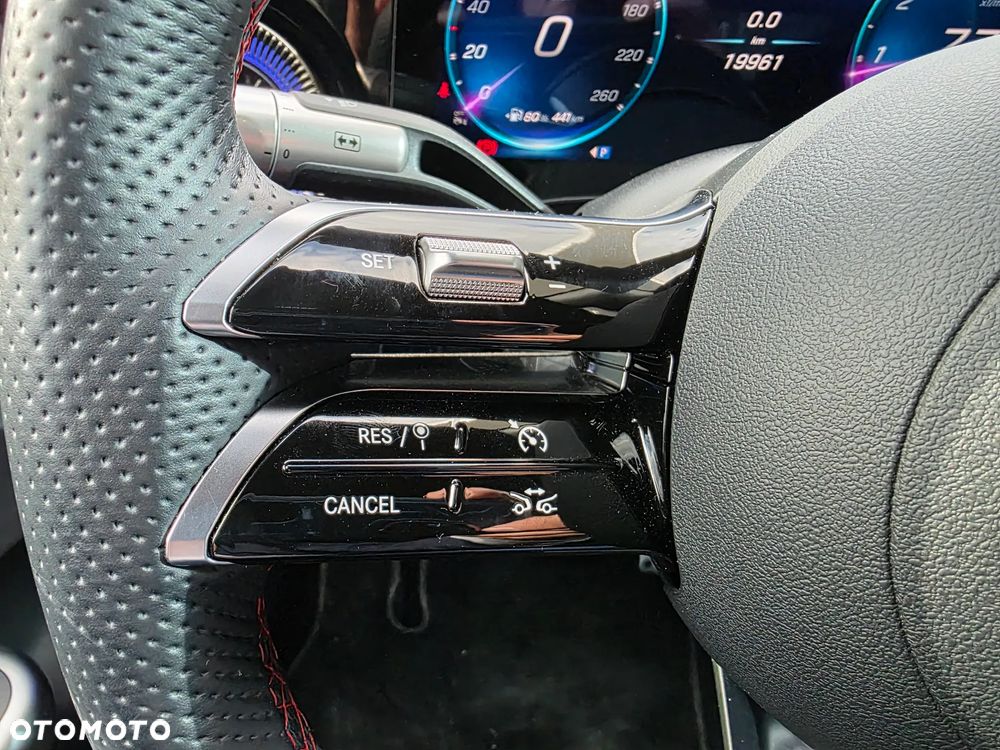 Mercedes-Benz CLA 200 mHEV 8G-DCT - 24