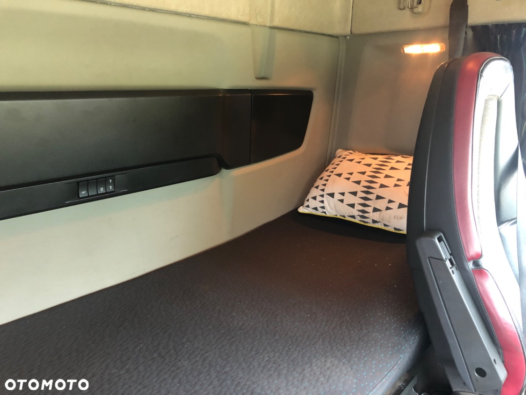 Volvo FM 410 6x2 E-6 225 tys km HMF 250 - 15