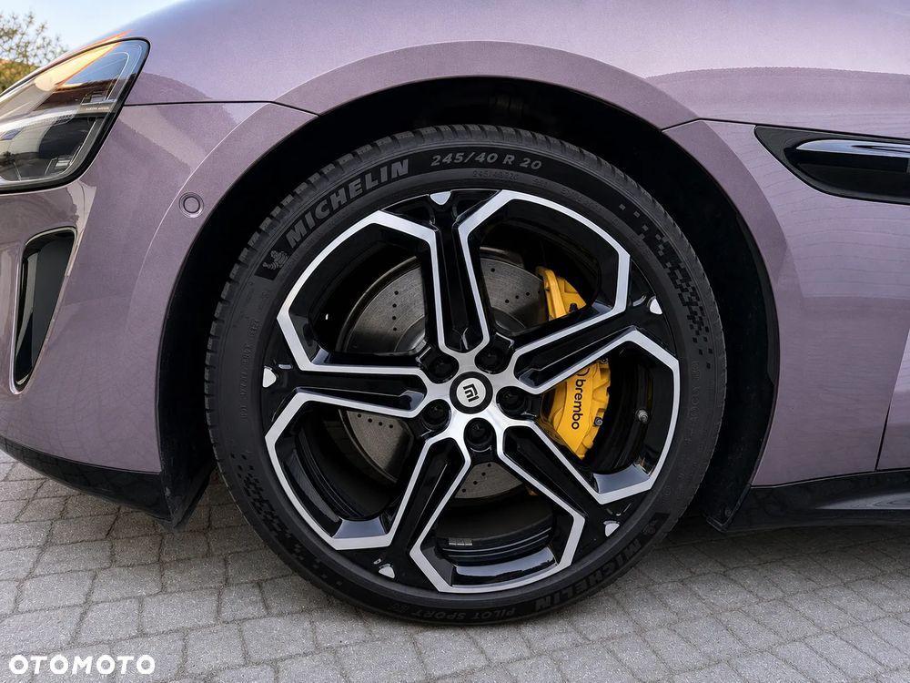 Xiaomi SU7 - 6