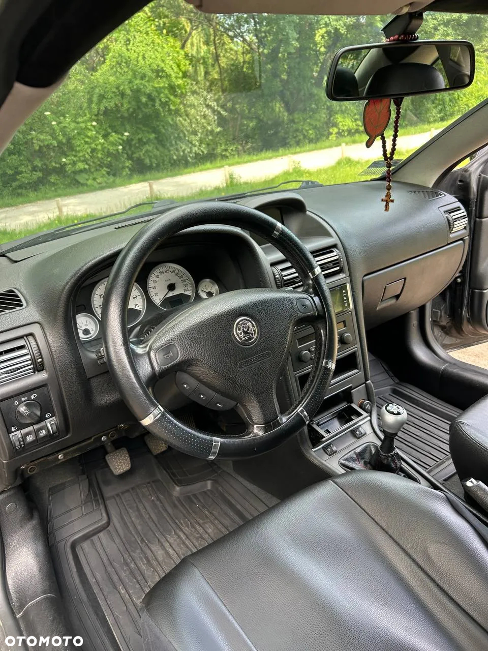 Opel Astra II Coupe 2.2 - 17