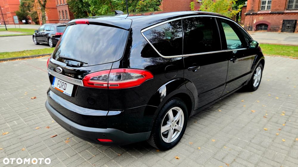 Ford S-Max - 9