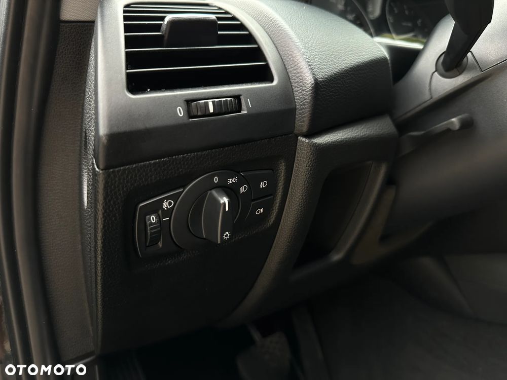 BMW Seria 1 116i - 13