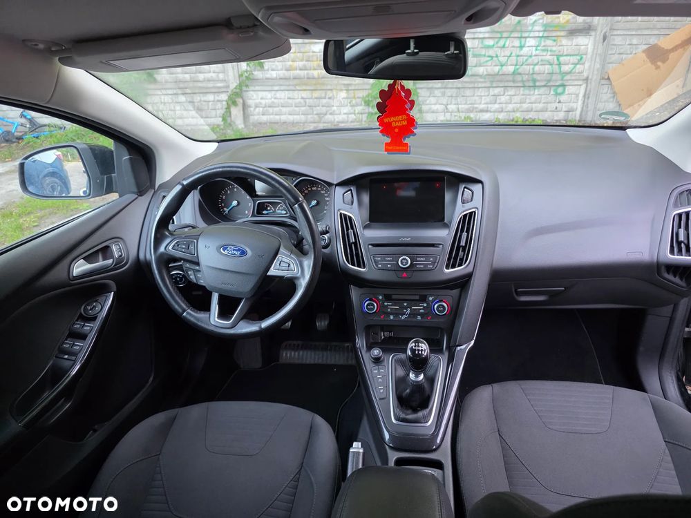 Ford Focus 1.0 EcoBoost Titanium ASS - 9