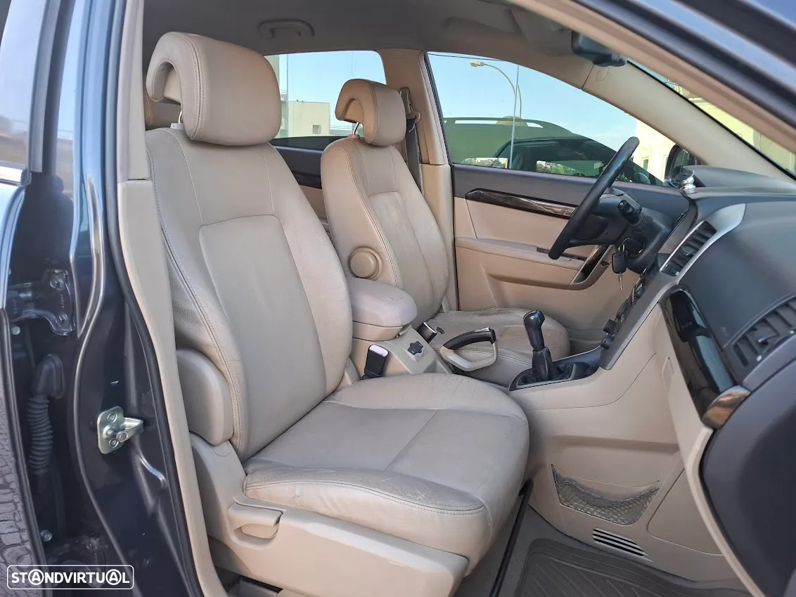 Chevrolet Captiva 2.0 VCDi LT 7L - 35
