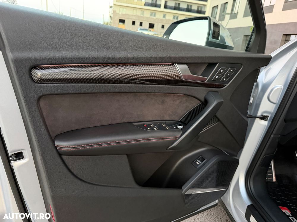 Audi SQ5 Sportback - 36
