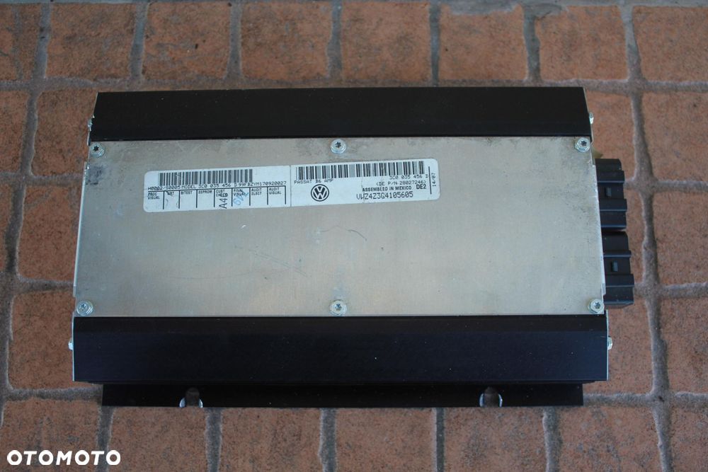 WZMACNIACZ VW PASSAT B6 3C0035456D - 1