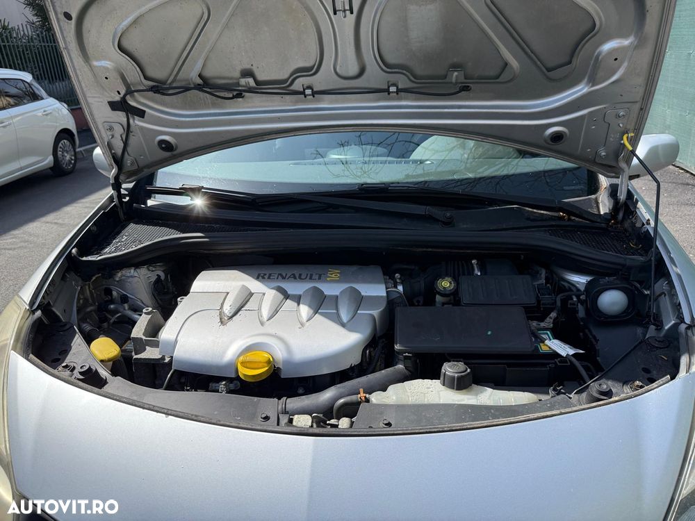 Renault Clio 1.4 Dynamique - 11