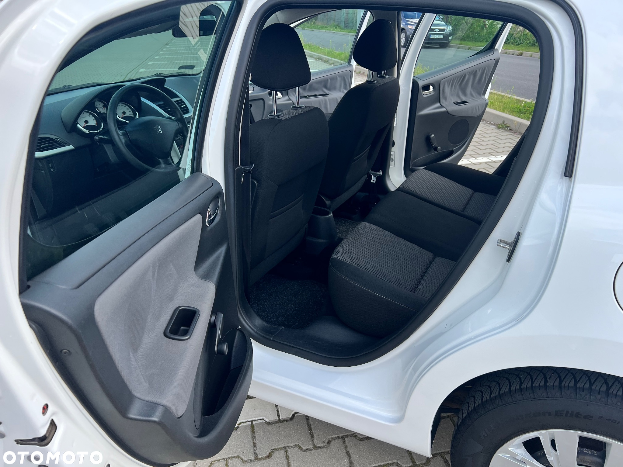 Peugeot 207 1.4 Trendy - 14