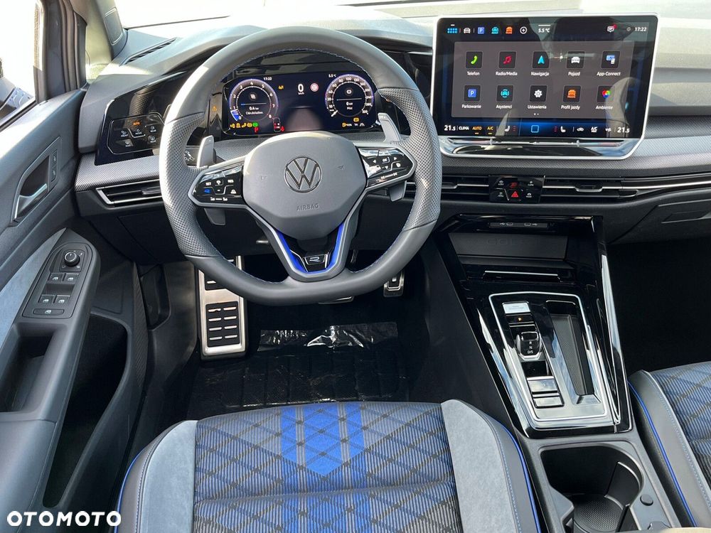 Volkswagen Golf - 6