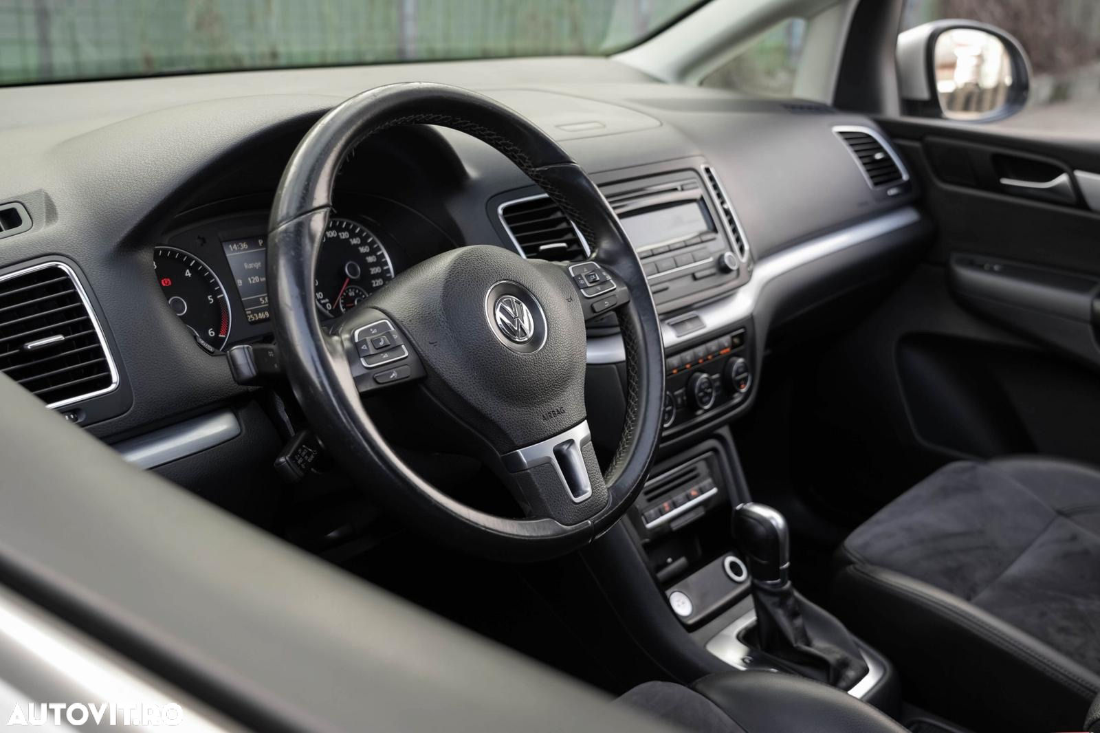 Volkswagen Sharan 2.0 TDI DSG BlueMotion Technology Highline - 14