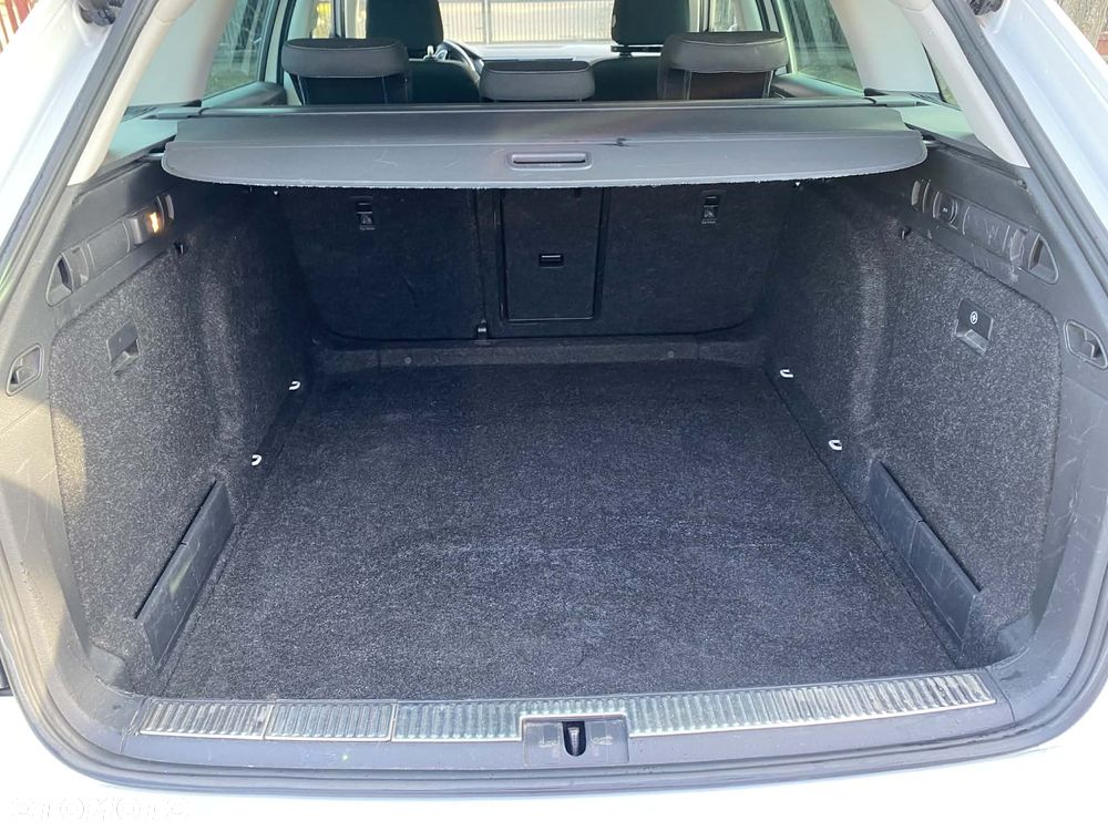 Skoda Superb 1.6 TDI GreenLine - 15