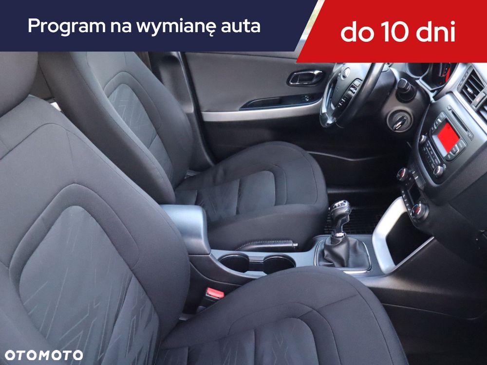 Kia Ceed - 11