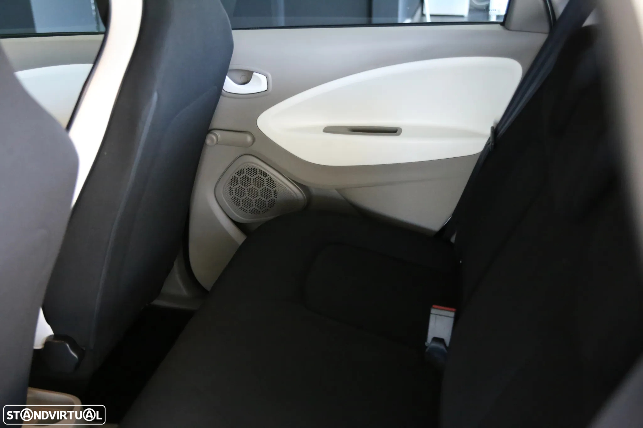 Renault Zoe (c/ Bateria) Life - 23