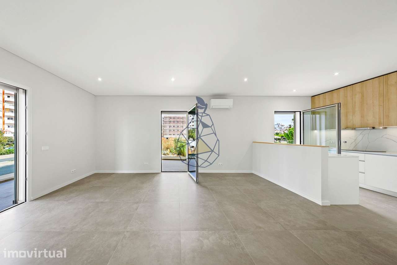 Elegante e Moderno Apartamento Novo , com Piscina Junto a Praia da Roc - Grande imagem: 3/53