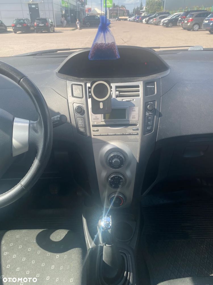 Toyota Yaris 1.0 VVT-i Luna - 14