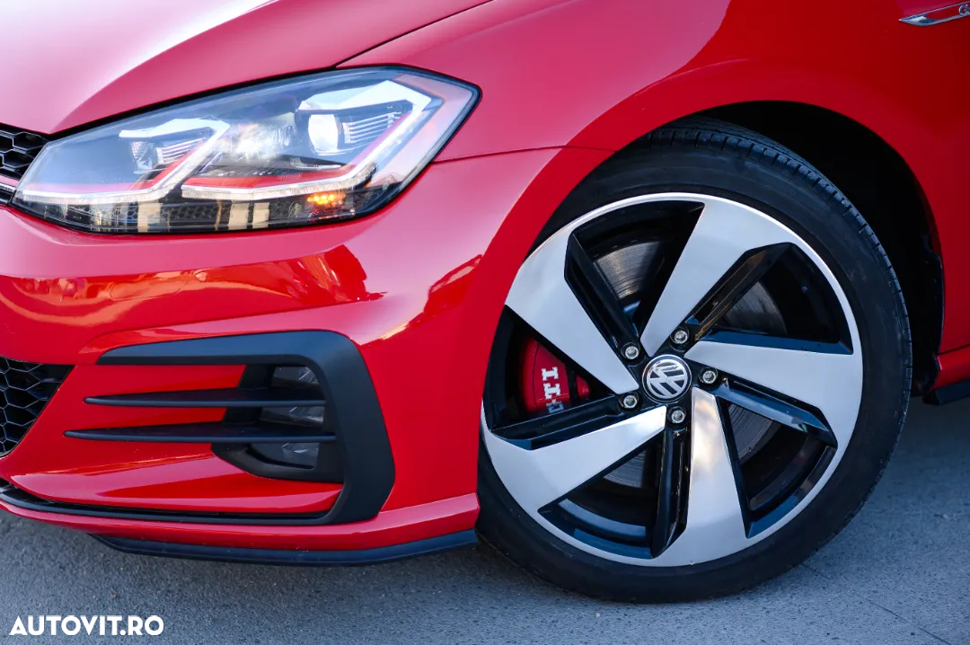 Volkswagen Golf GTI (BlueMotion Technology) - 8