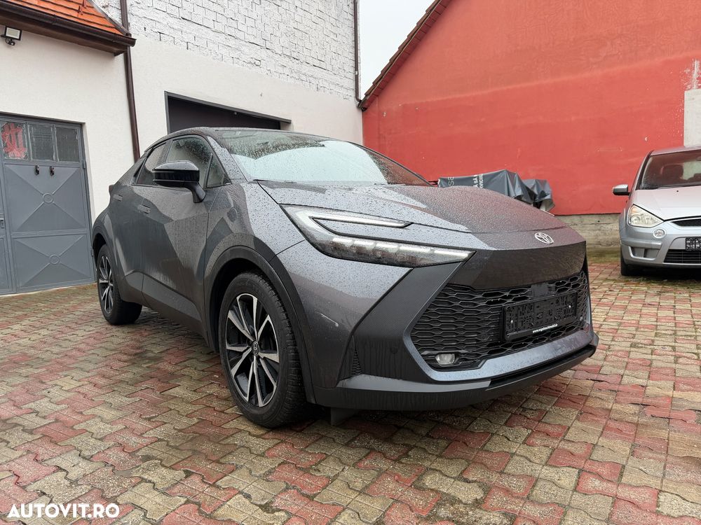 Toyota C-HR 1.8 Hybrid Team Deutschland - 23