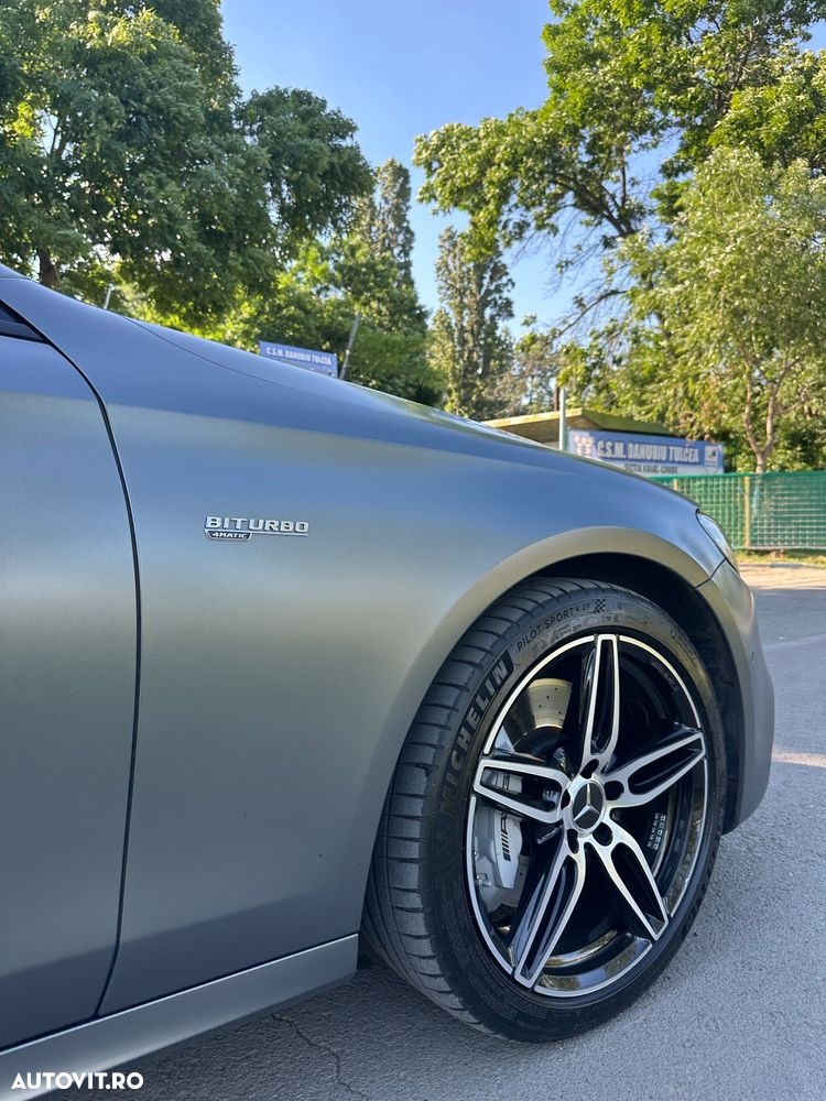 Mercedes-Benz E 43 AMG 4MATIC Aut. - 24