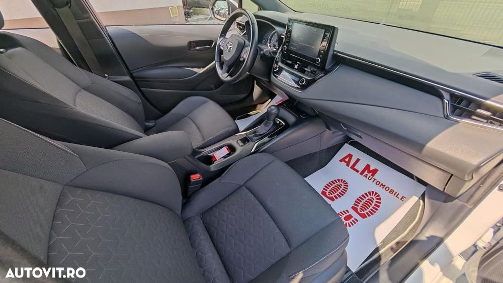 Toyota Corolla - 5