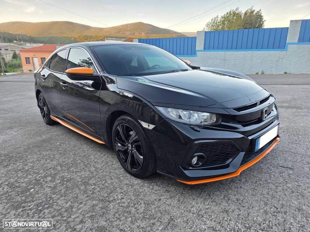 Honda Civic 1.0 i-VTEC Executive Premium - 9