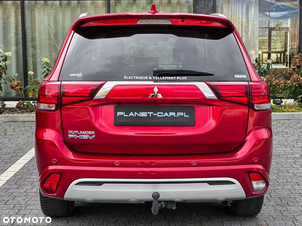 Mitsubishi Outlander 2.4 4WD Plug-In Hybrid Plus - 10